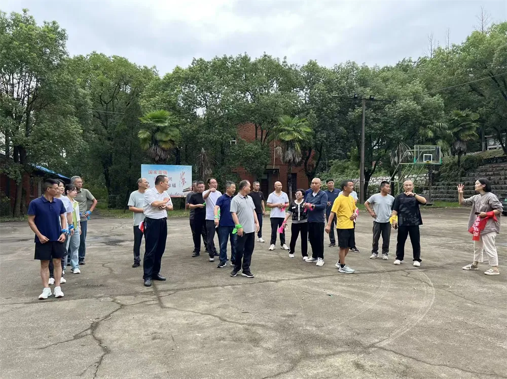 迎国庆  庆佳节