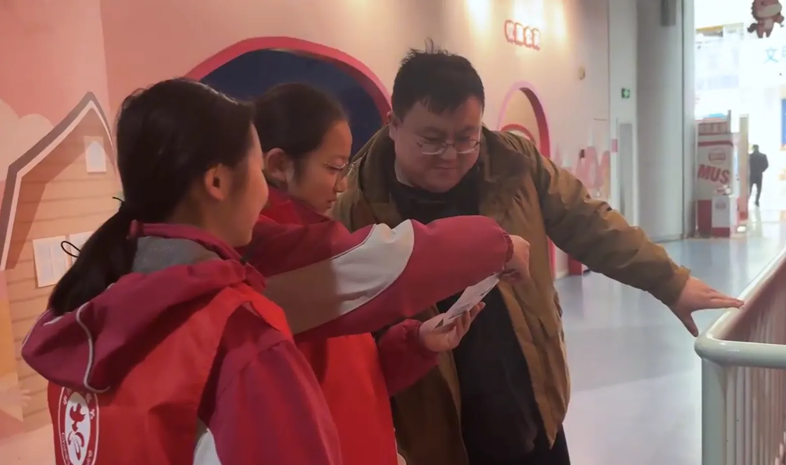 核科技馆开展H学雷锋·护生态”环保科普活动