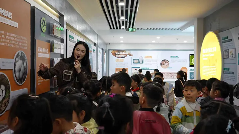 春假迎“萌新”，馆校共育科学苗