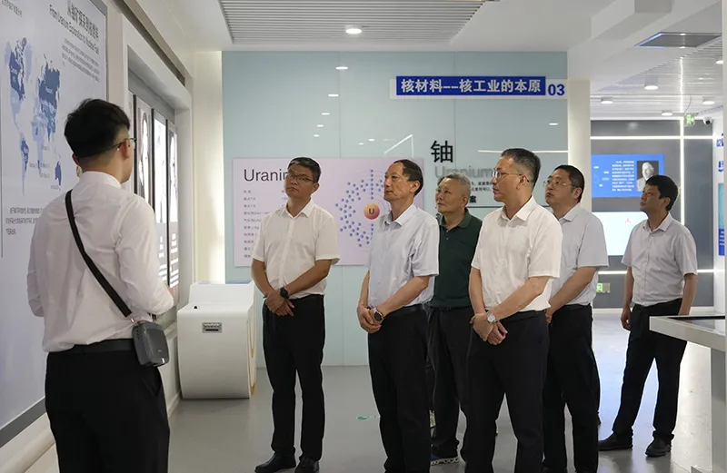 朱学文来我院调研指导
